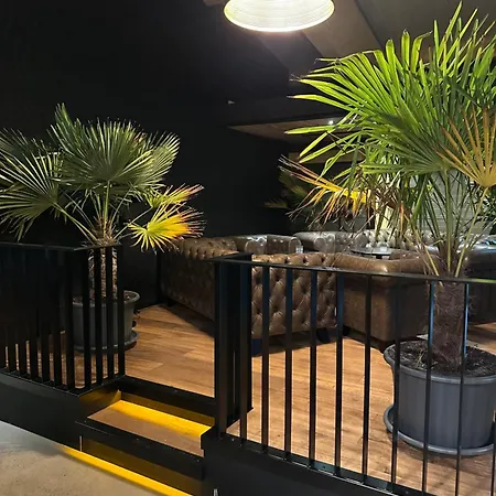 Vareler Brauhaus-hotel Dangast 3* فارل